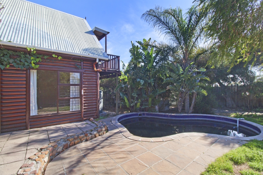 To Let 2 Bedroom Property for Rent in Kommetjie Western Cape